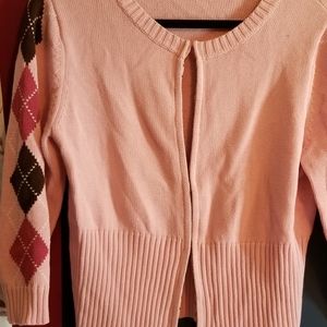 Crop sweater with argyle sleeves